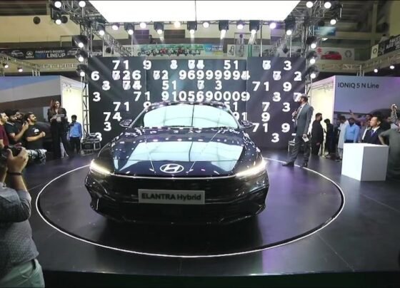 Hyundai Elantra Hybrid