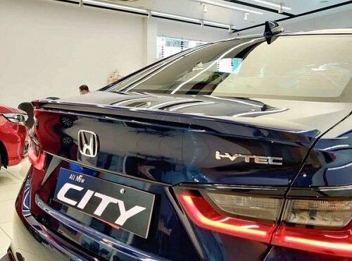 Honda City 2025 Facelift with Modern Design and Enhanced Features