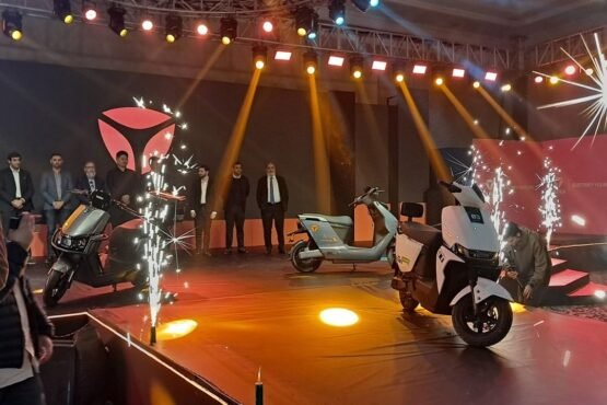 Yadea Pakistan launch event