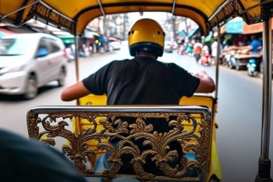 Lahore Enforces Helmet Rule for Rickshaw Drivers to Improve Road Safety