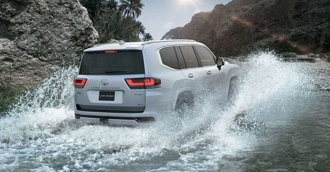 2025 Toyota Land Cruiser Hybrid