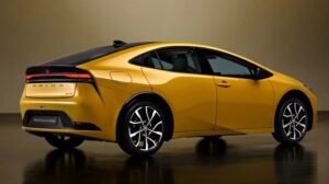 Toyota Prius 2025 Launch in Pakistan: Features, Pricing & Fuel Economy Breakdown