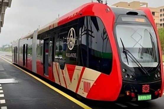 Lahore Tests Super Autonomous Rail Rapid Transit (SRT) System