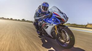 Suzuki Brings Back the GSX‑R1000: Less Power, More Legacy