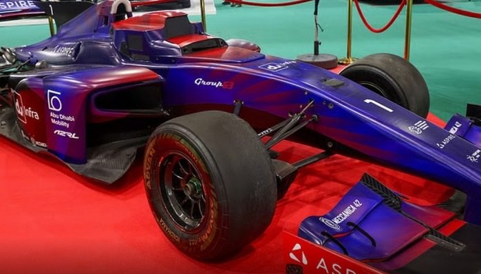 World’s First Fully Autonomous F1 Car Unveiled in UAE