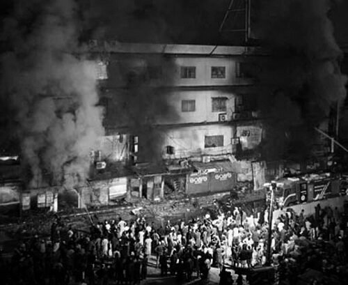 Traffic Advisory: MA Jinnah Road Closed Due to Gul Plaza Fire