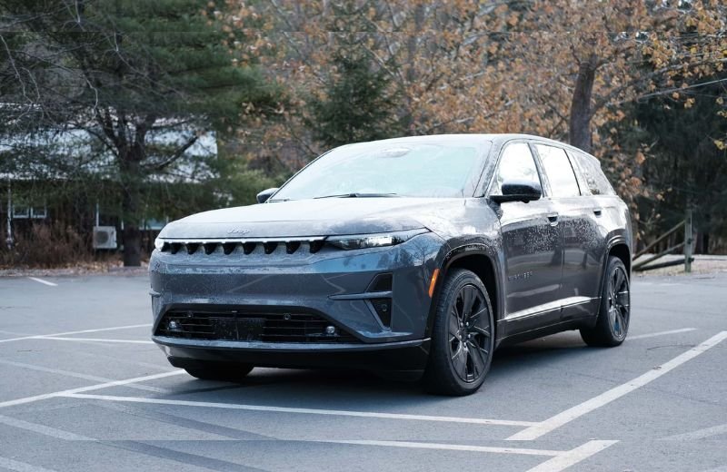 Jeep Recalls 11000 Wagoneer S EVs Over Liftgate Issue