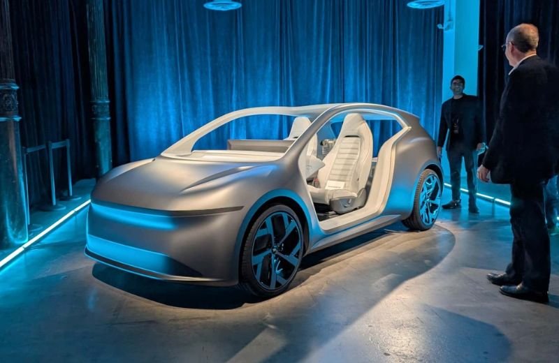 Lucid Reveals Two Seat Lunar Robotaxi Concept