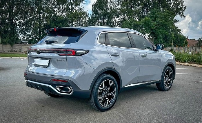 Changan UNI-S 2026 announced in Pakistan – Specs, Features, Hybrid Tech & Expected Price