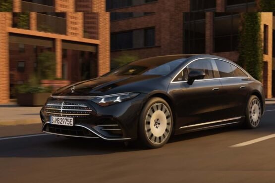 Mercedes EQS update