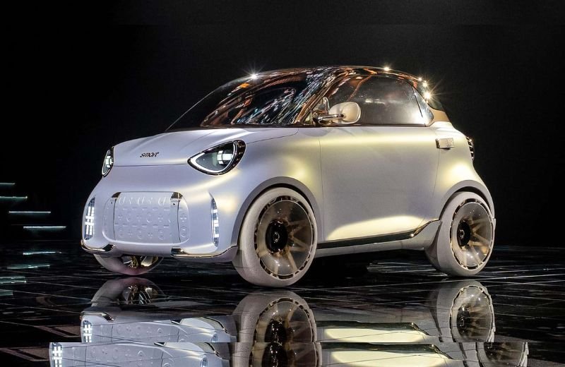 Smart 2 Electric Car Brings Back Iconic Tiny Design