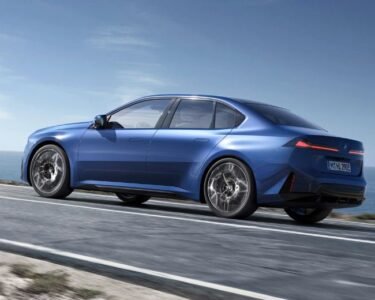 bmw compact ev