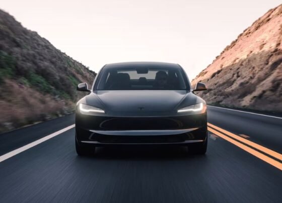 tesla model 3 battery