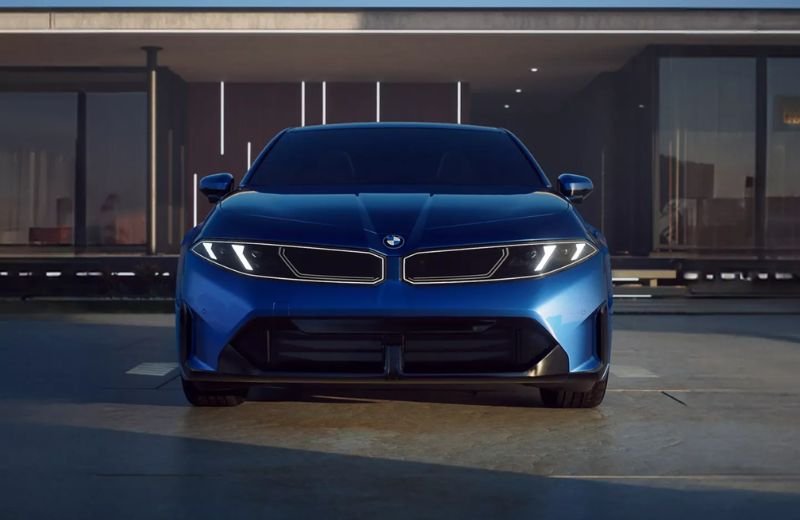BMW prepares its first open roof electric car