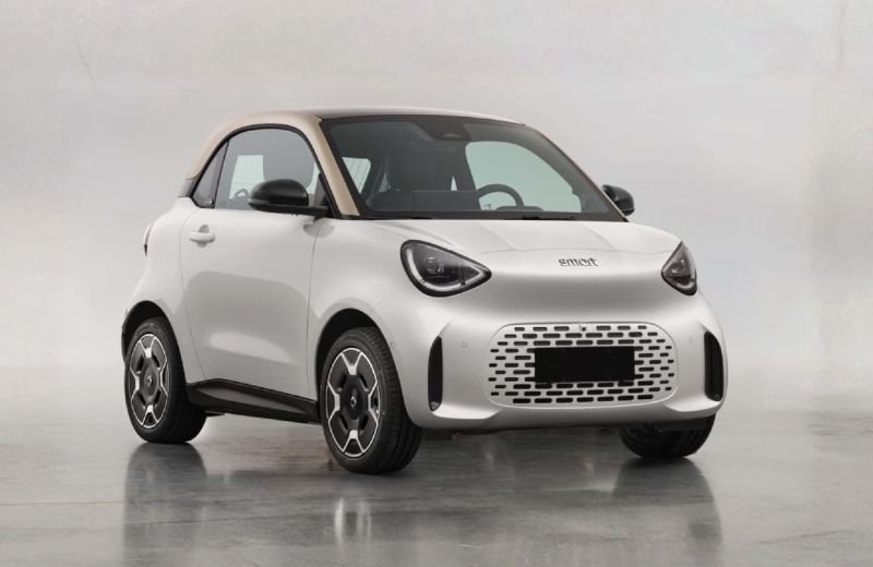 Smart’s New Two Seat EV Offers Nearly Three Times More Range